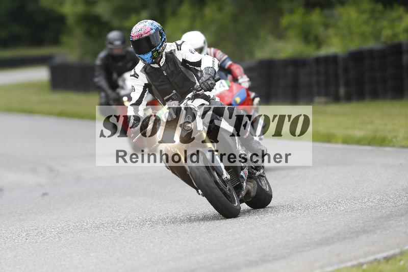 /Archiv-2025/24 08.06.2025 TZ Motorsport ADR/Gruppe gruen/09